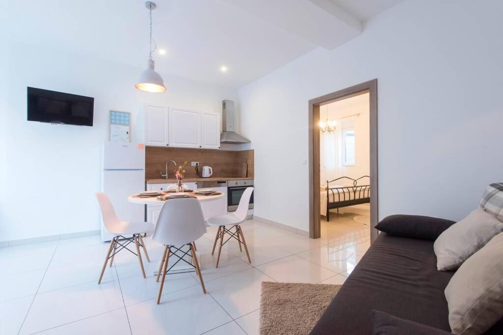 Apartman M&S 1 Kali, Otok Ugljan公寓 外观 照片