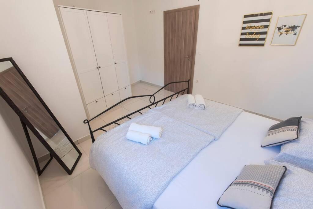 Apartman M&S 1 Kali, Otok Ugljan公寓 外观 照片